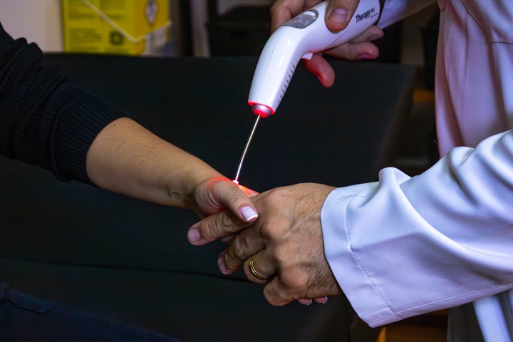 LASERTERAPIA1.jpg